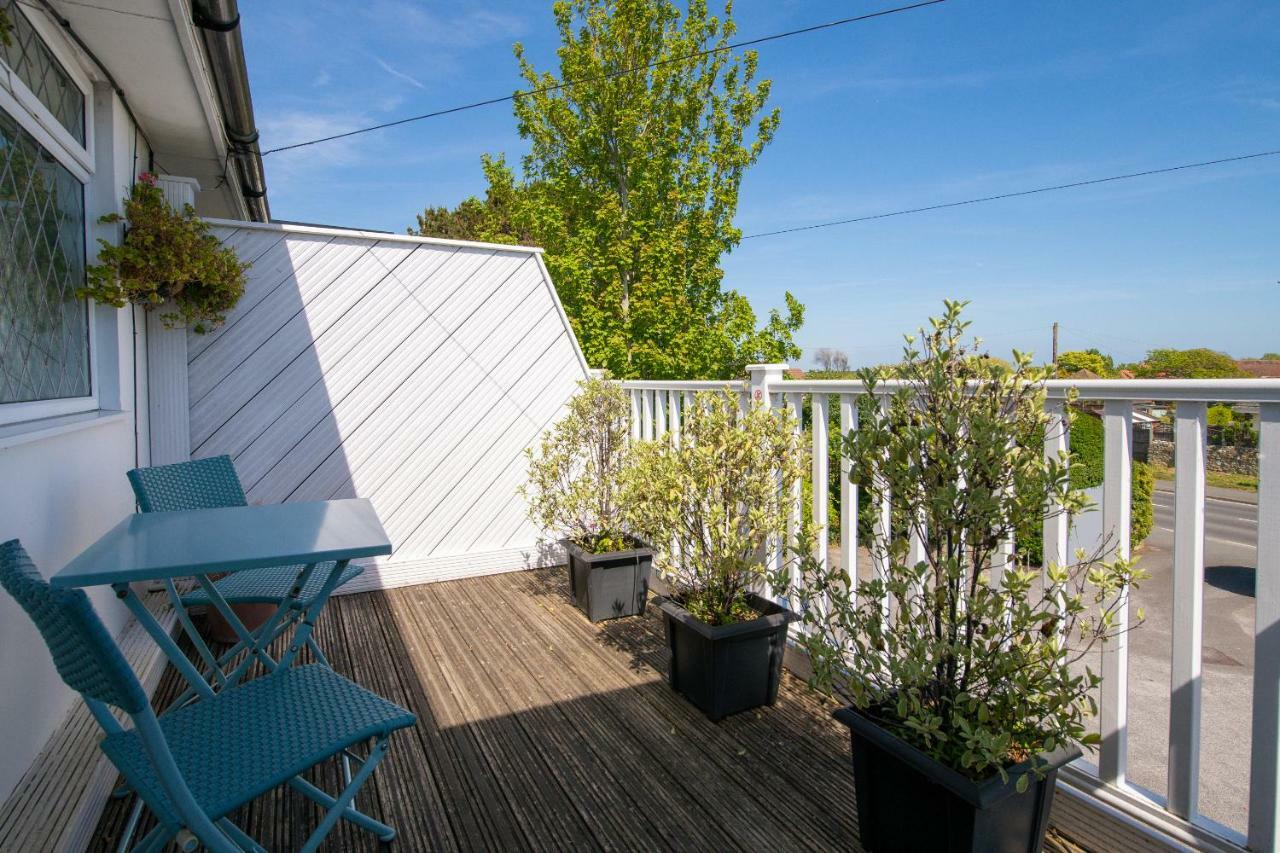The Coast Yard B & B Chalet Hotel 셀시 외부 사진